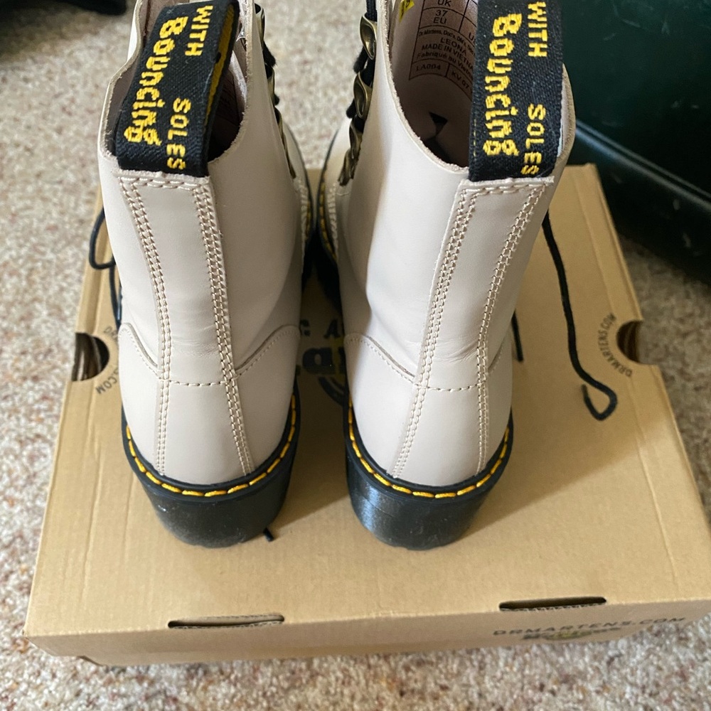 Dr. Martens Leona Women’s Leather Heeled Boots - Picture 6 of 8